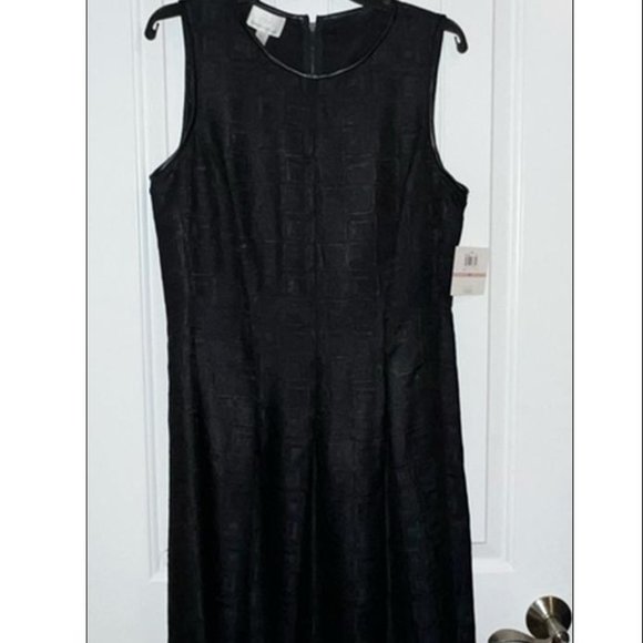 NWT Donna Morgan Sleeveless Navy Blue Dress Women's Size 12 - Picture 4 of 12